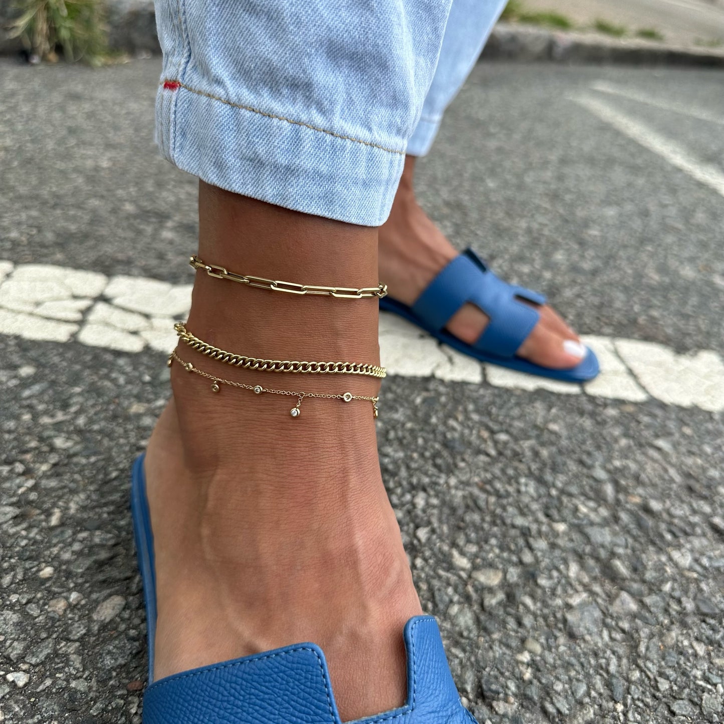 Semi Hollow Medium Paperclip Anklet