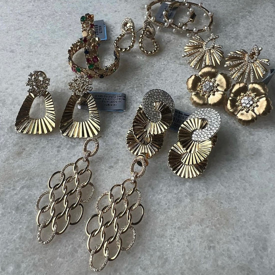 Brushed Gold 5 Petal & Diamond Center Earrings