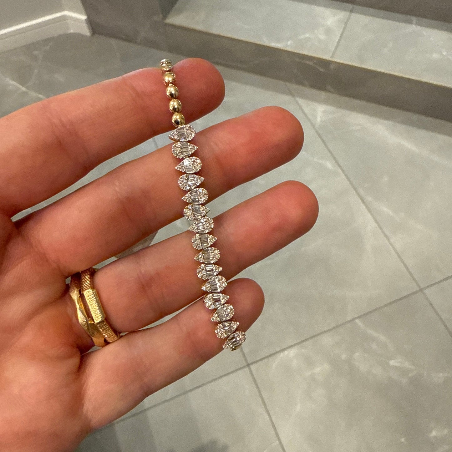 15 Opposing Pears Tennis Bracelet