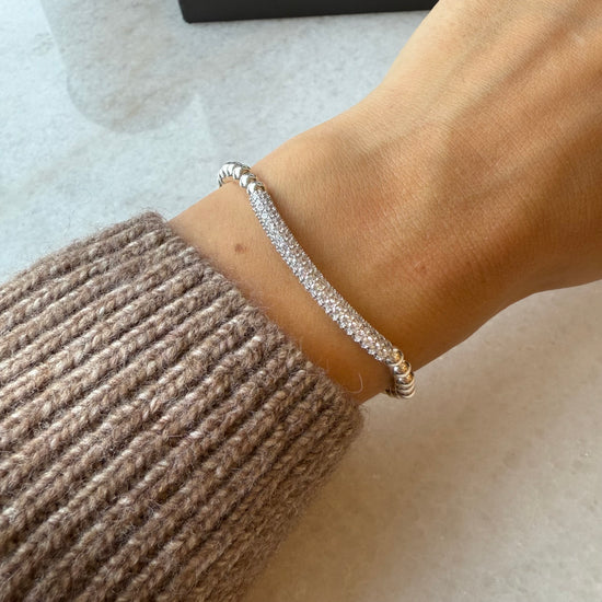 4 MM Stretch Ball Stretch Ball Bracelet with Crystal Bar