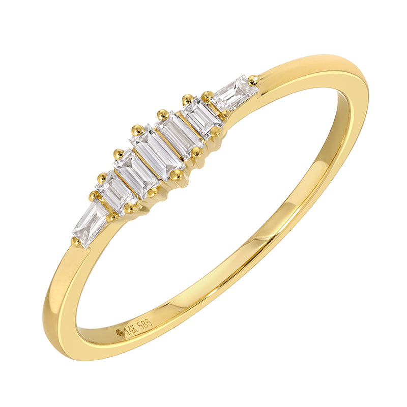 Gold Ring W Graduated Baguette Diamonds