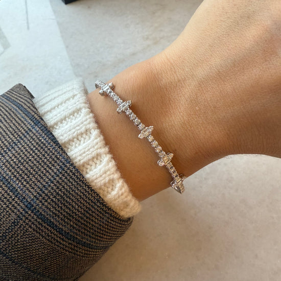 5 Marquee & Diamond Flex Bangle