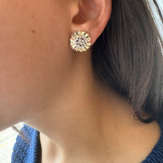 Small Scattered Diamond Earring with Gold Fluted Edges