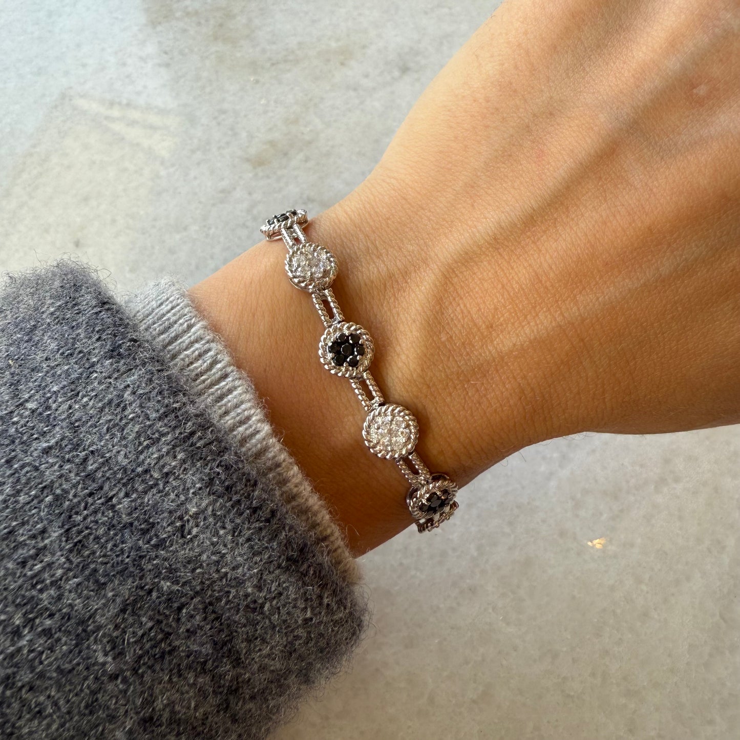 Diamond & Blue Sapphire Alternating Discs Tennis Bracelet