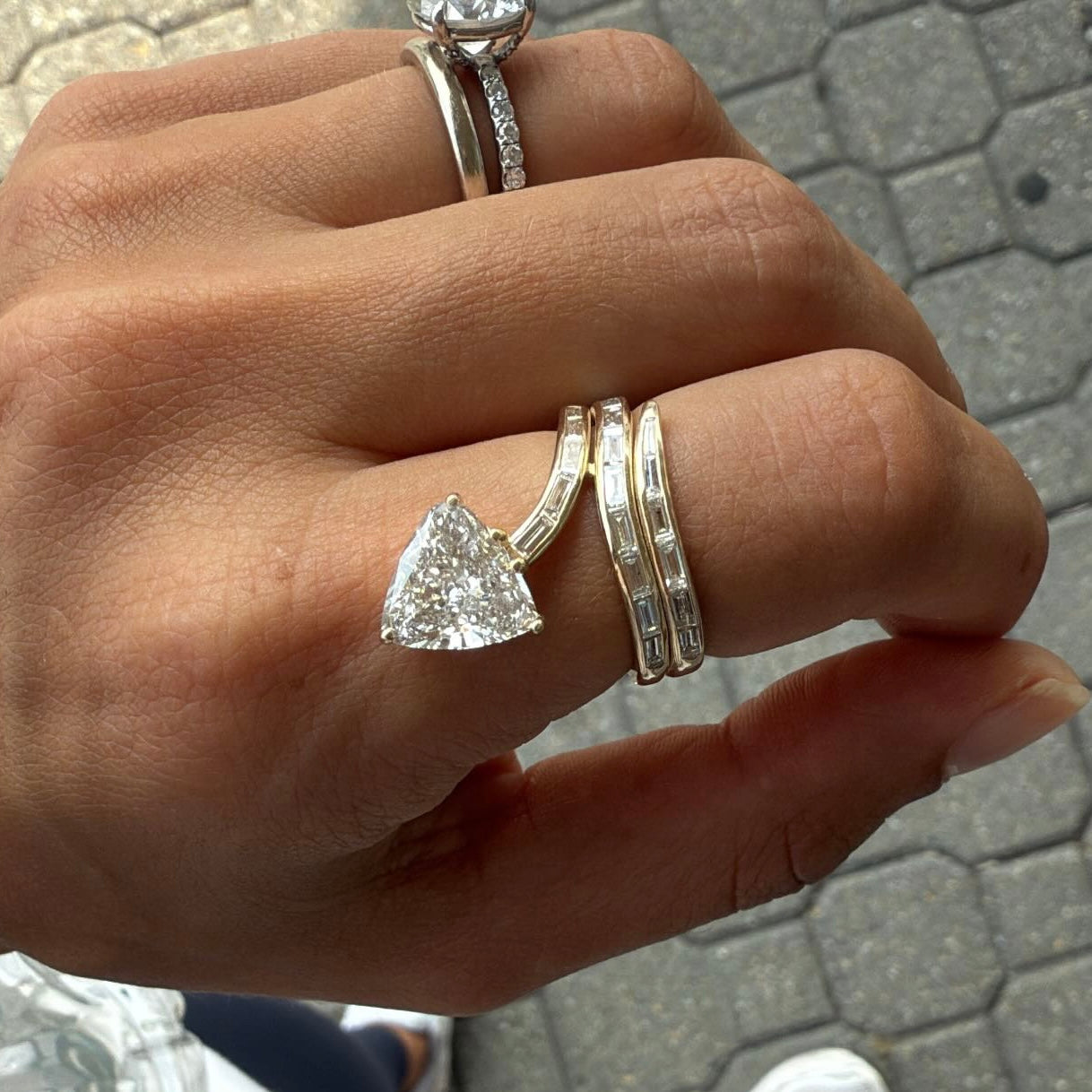 Lab Snake Trillion Ring