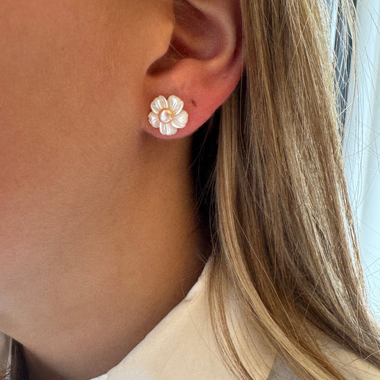 Mother Of Pearl Flower & Pink Pearl Earring, 18K Gold