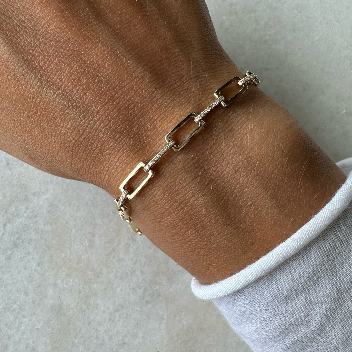 Load image into Gallery viewer, Gold &amp;amp; Diamond Rectangle Links Paperclip Bracelet
