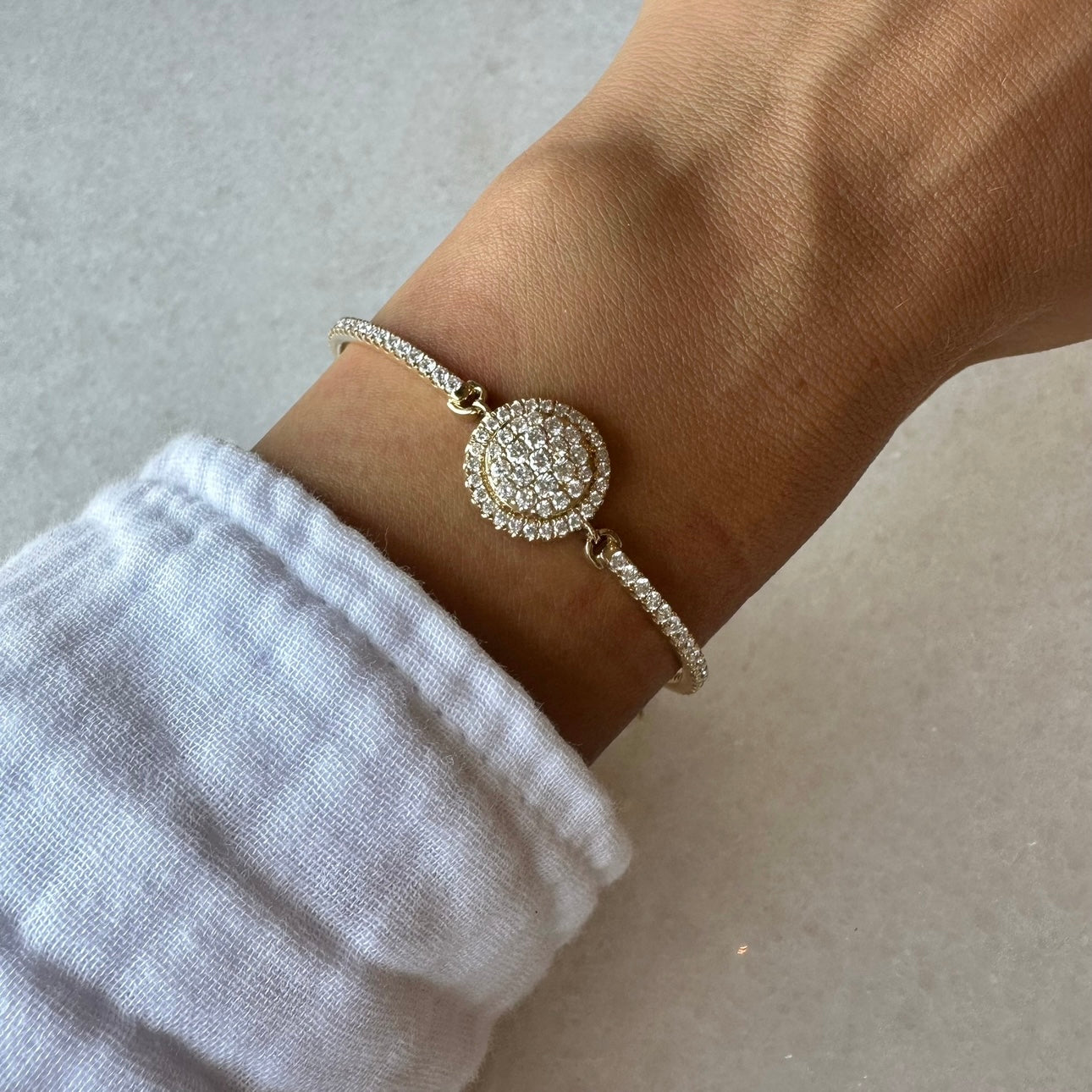 Large Diamond Circle With Diamond Bars Bracelet