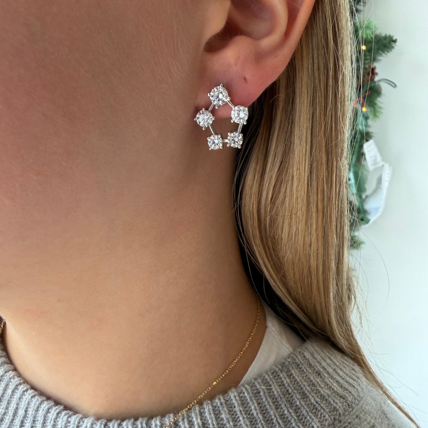 Lab Graduated Diamond Circle Earring