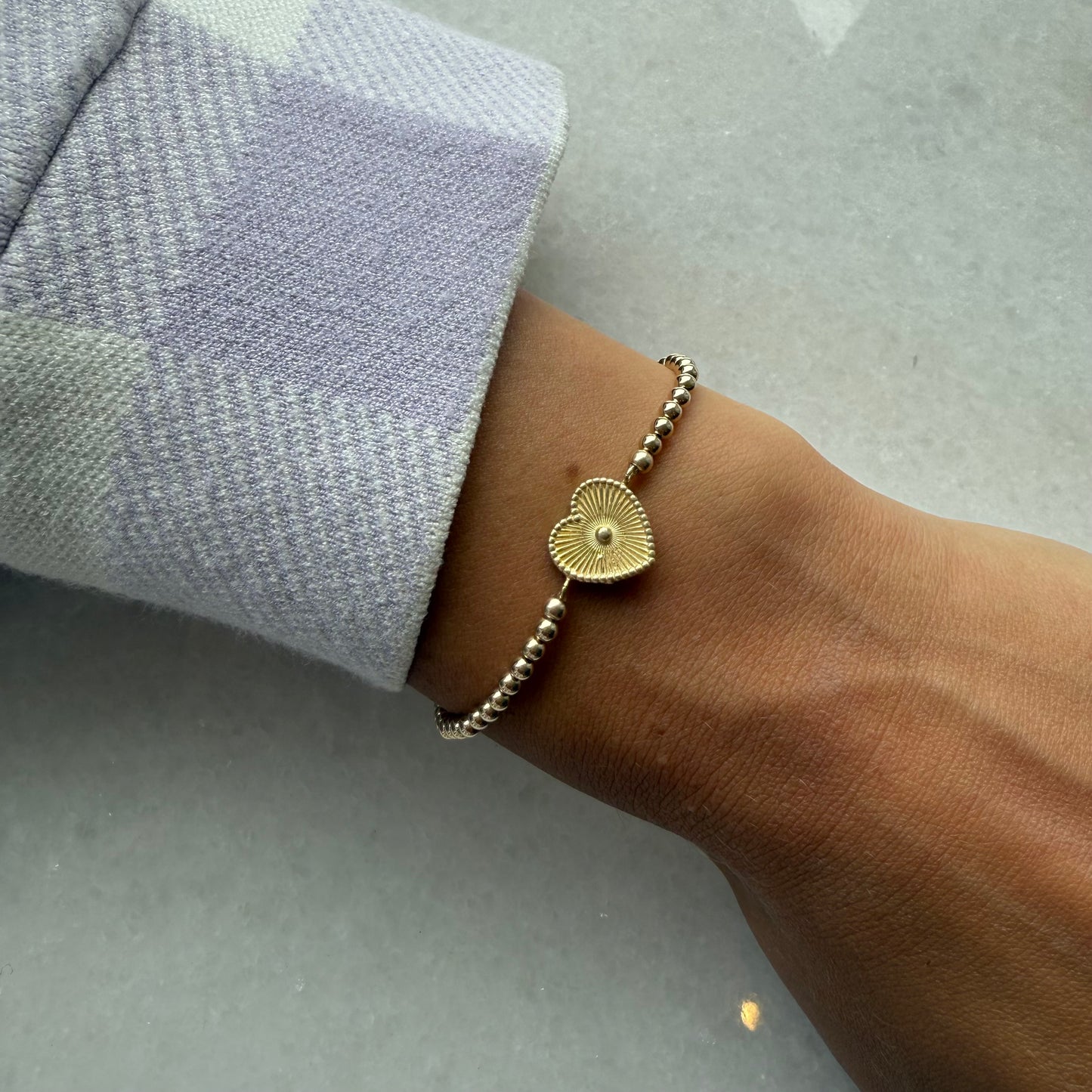 3 mm Stretch Ball Bracelet W Fluted Heart