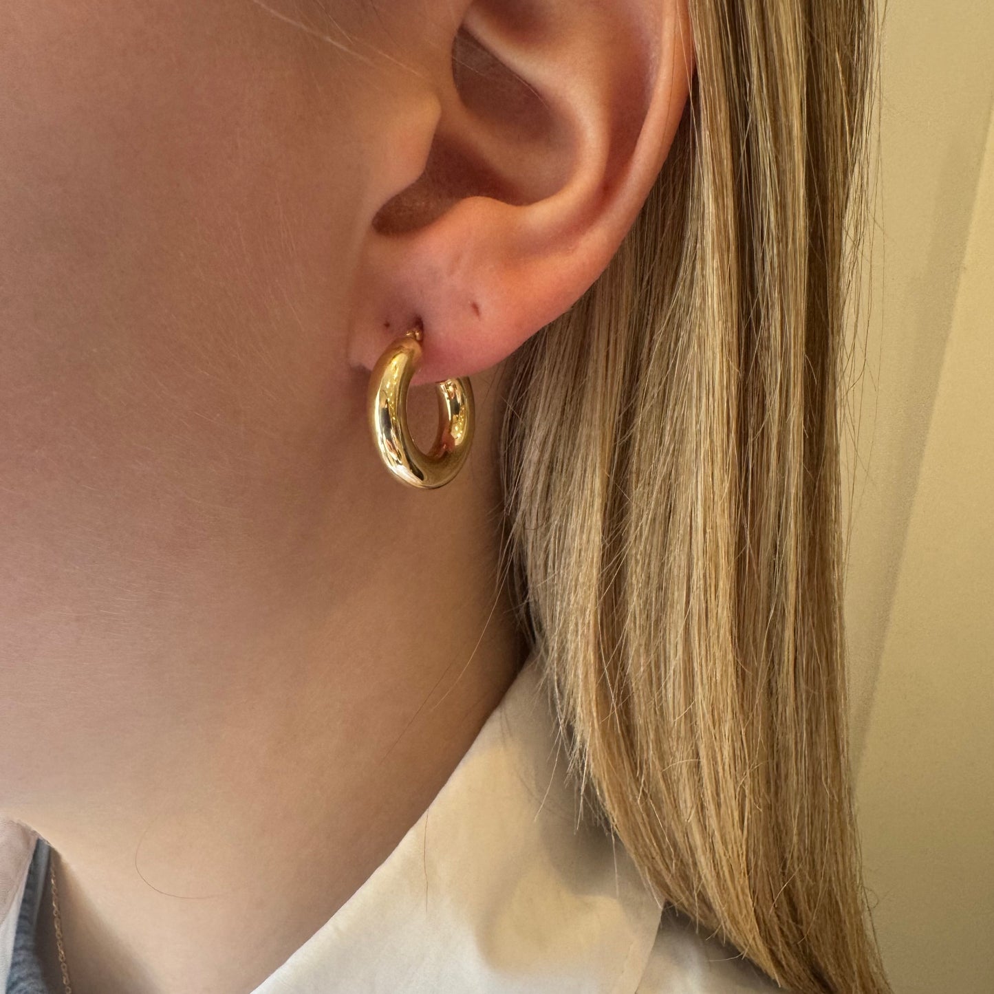 4MM Gold Hoops - 4MM X 19MM