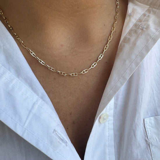 Gold Anchor Chain Necklace