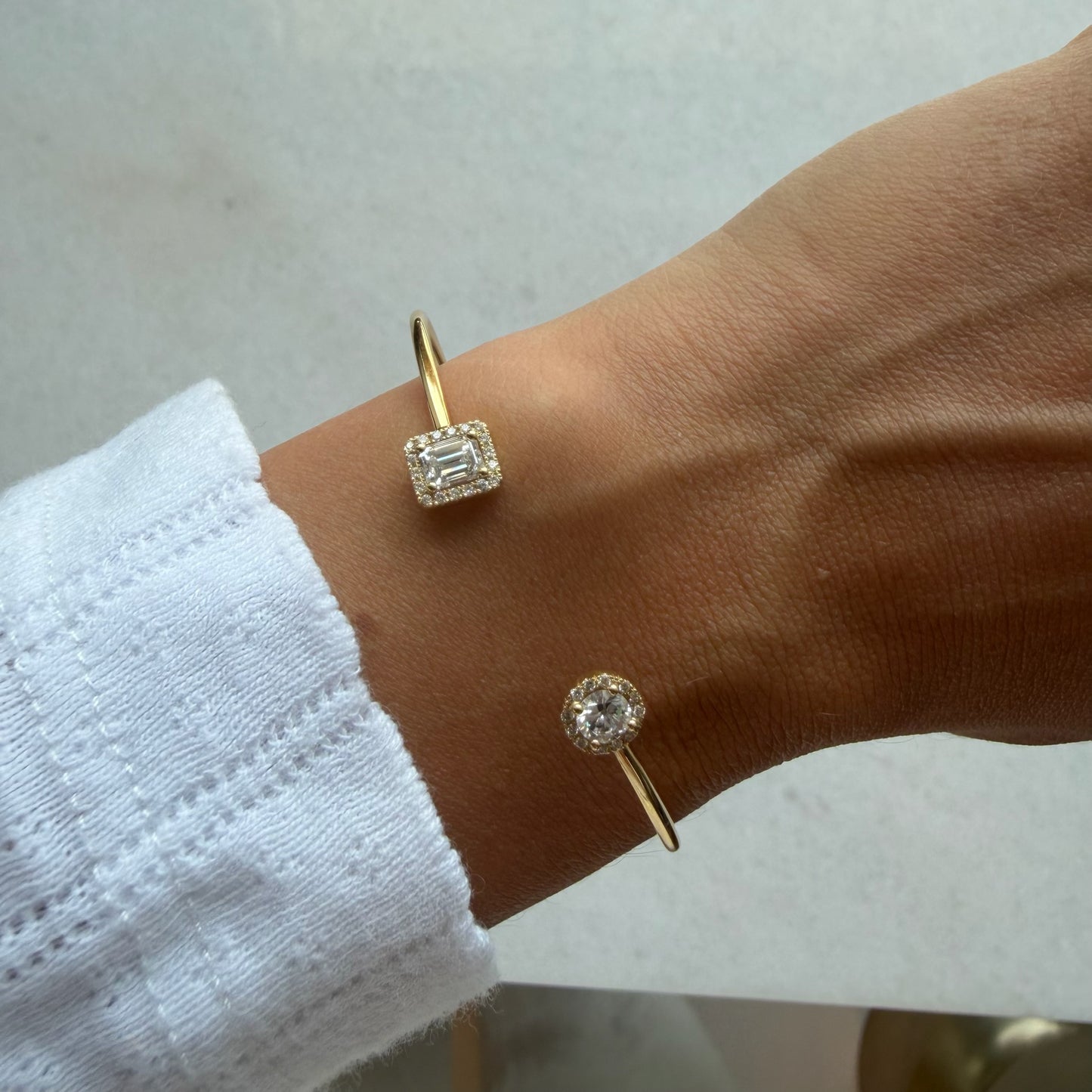 Gold Cuff W Emerald & Round Diamond Halo