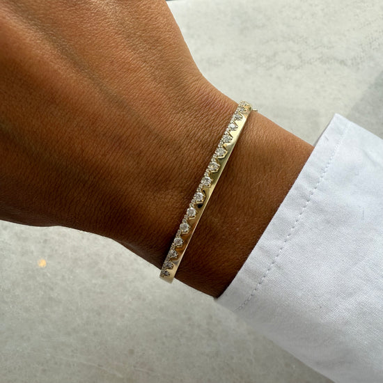 Gold Bangle With Round Diamonds
