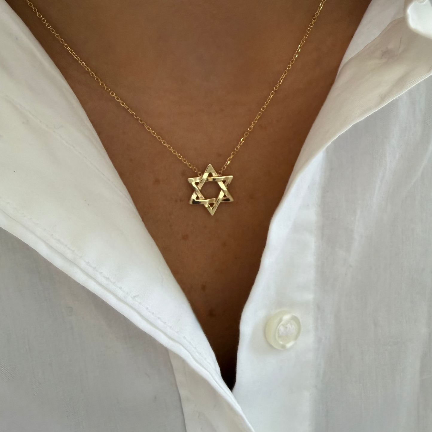 Small Wavy Magen David Necklace