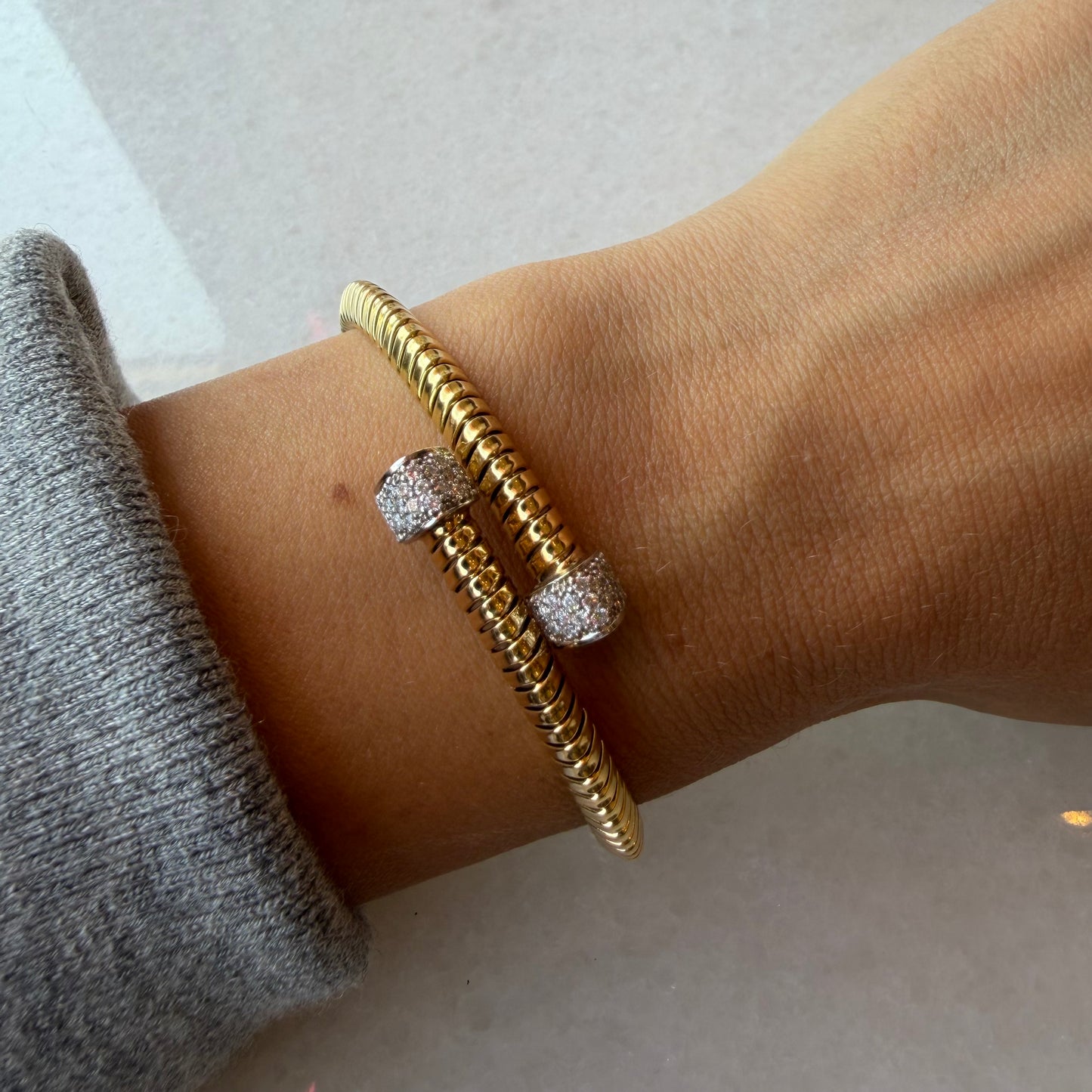 Flex Ribbed Gold & Diamond Bangle