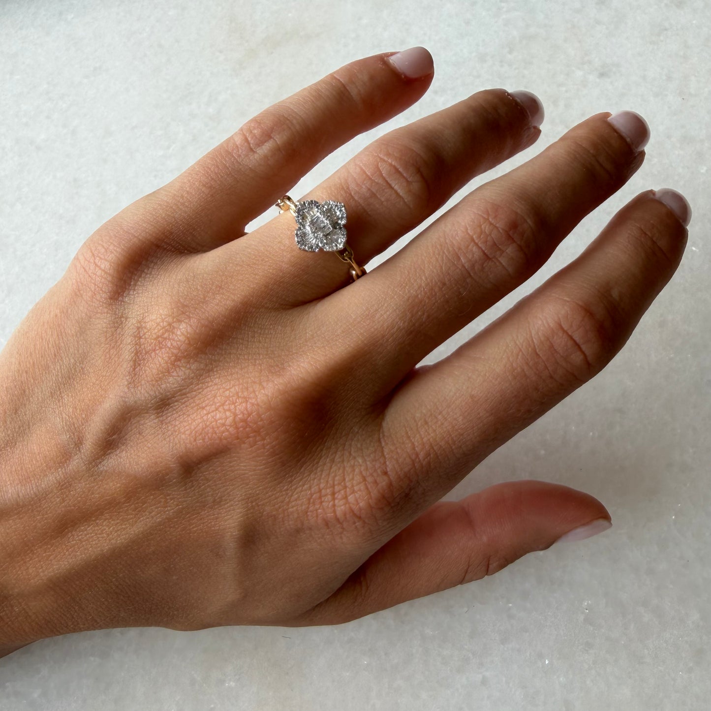 Diamond Clover On Link Chain Ring