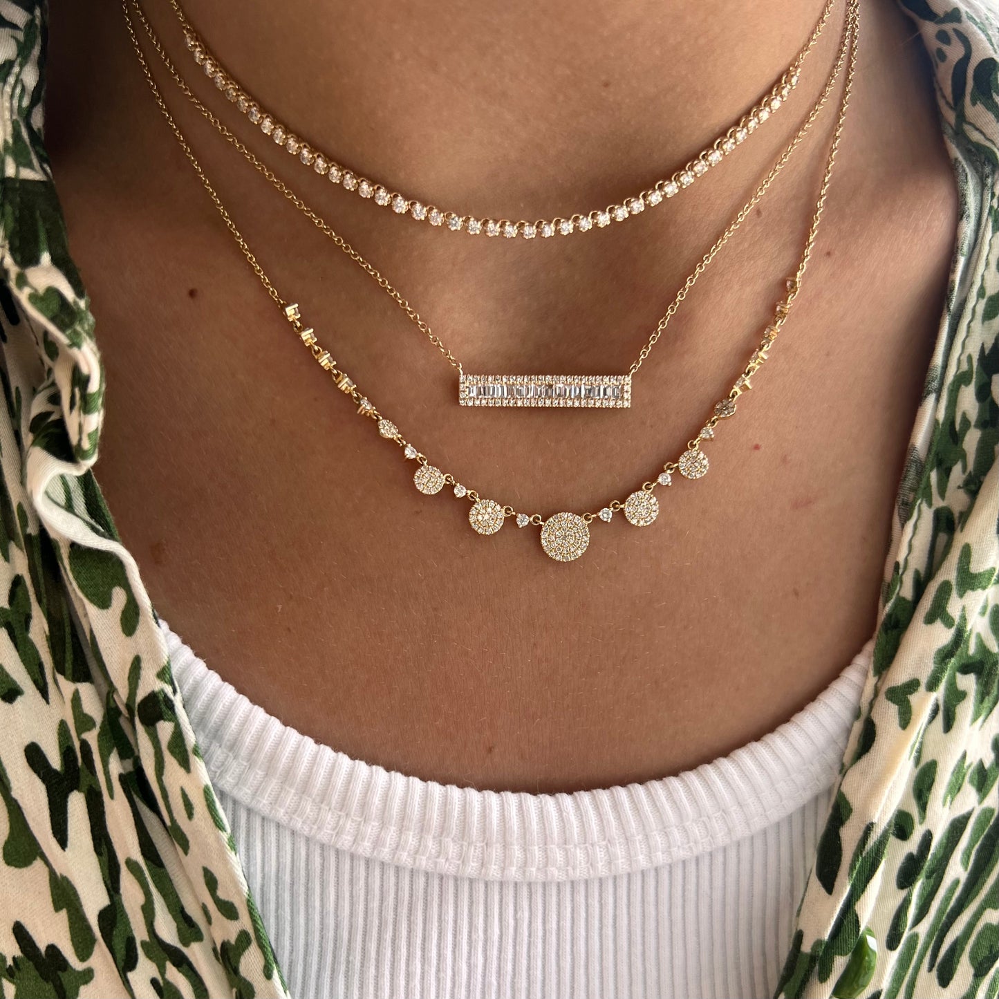 Load image into Gallery viewer, Diamond Bar Baguette Necklace
